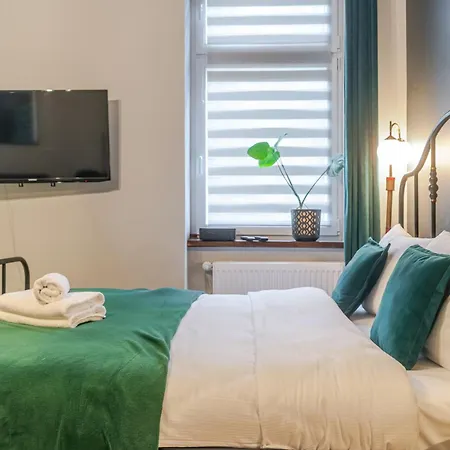 Strzelecka By Bookinghost Apartment *
