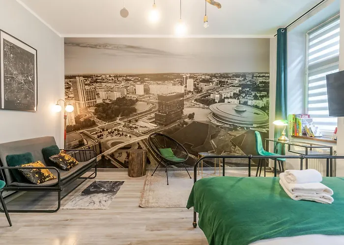 Strzelecka By Bookinghost *